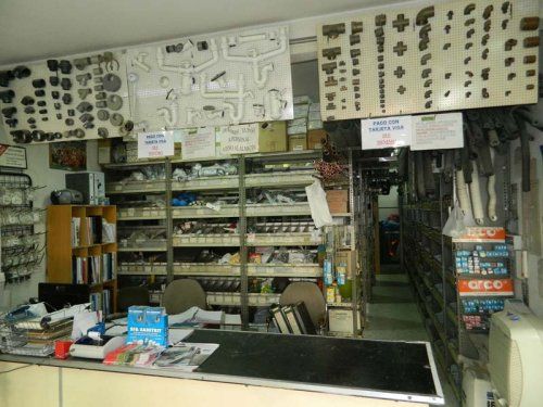 Venta de suministros de fontanería y calefacción
En Tornasa comercializamos un amplio catálogo de suministros de fontanería y calefacción, con referencias de primeras marcas al mejor precio. Eche un vistazo a los productos disponibles y no dude en consultarnos si tiene alguna duda o si no encuentra lo que necesita. Estaremos encantados de poder atenderle.